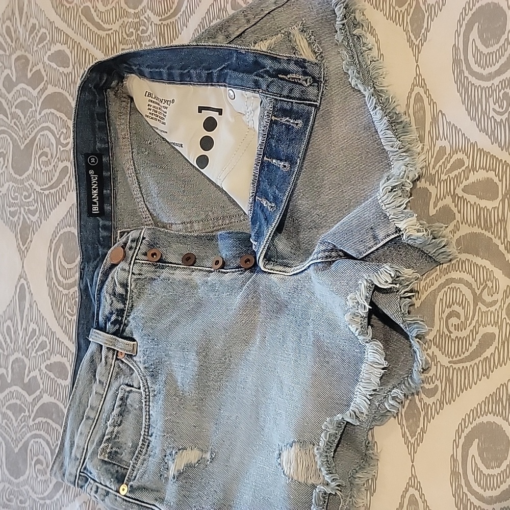 Button fly demin shorts